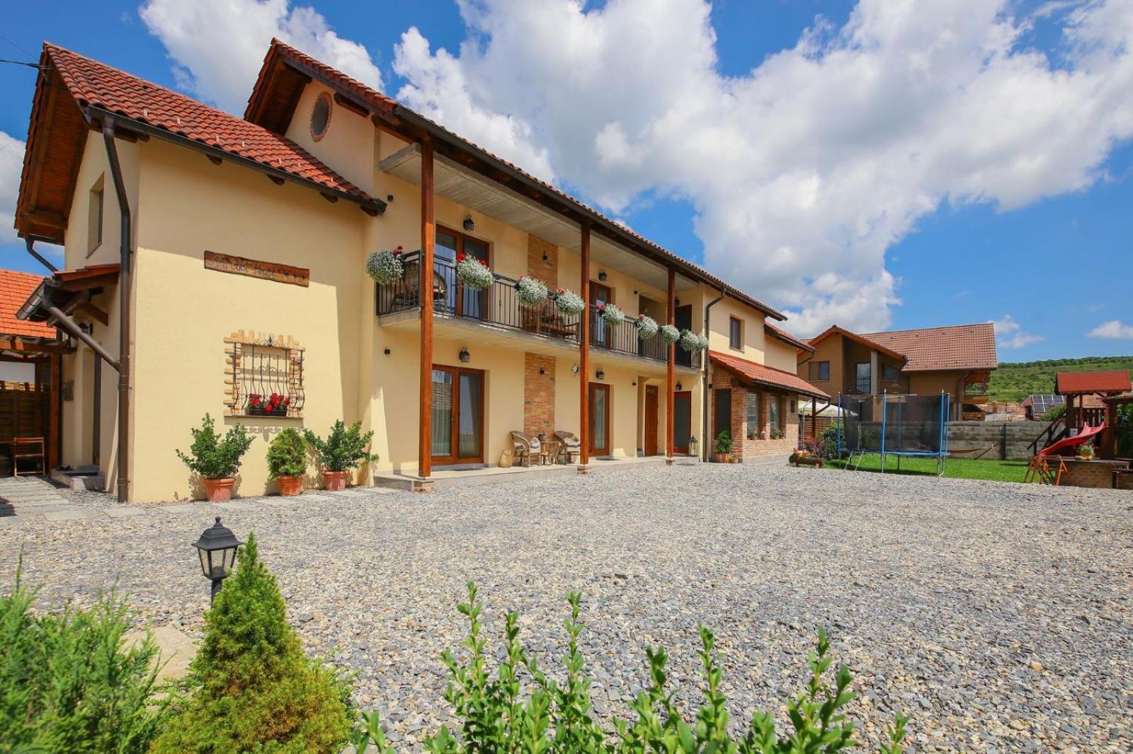 Ama Guest House Turda Zewnętrze zdjęcie